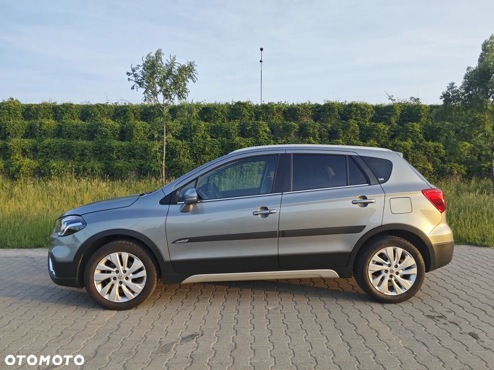 Suzuki SX4 S-Cross 1.0 T Premium - 4