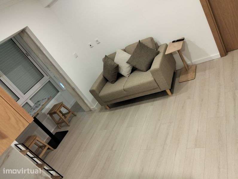 Arrenda-se T1  individual - Grande imagem: 3/4