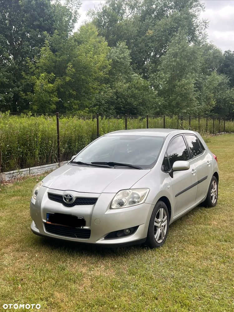 Toyota Auris 1.6 VVT-i Prestige - 2