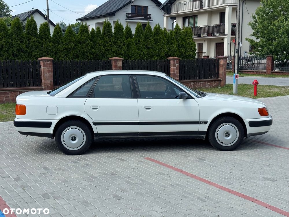 Audi 100 - 8