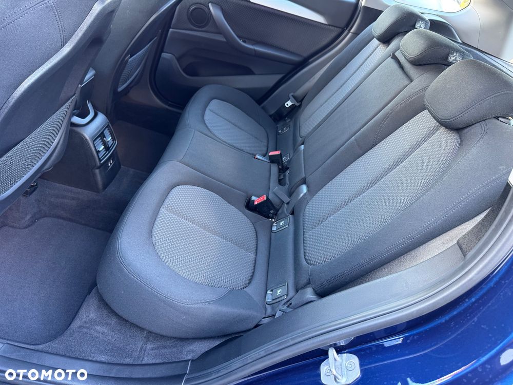 BMW X1 xDrive20i Advantage sport - 26