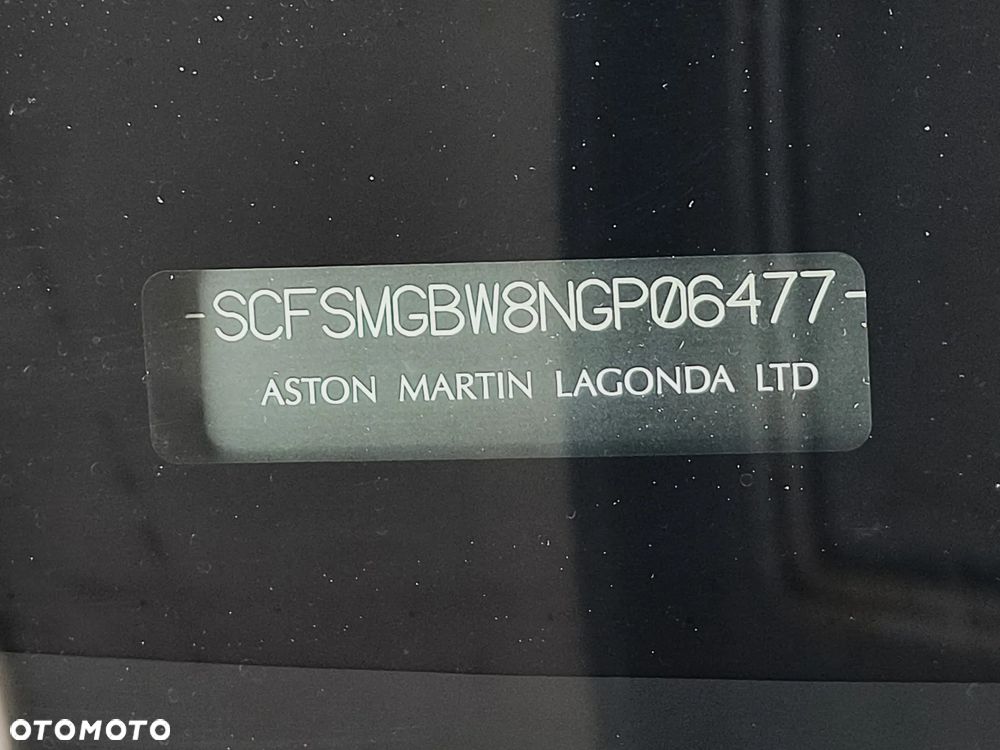 Aston Martin Vantage - 16
