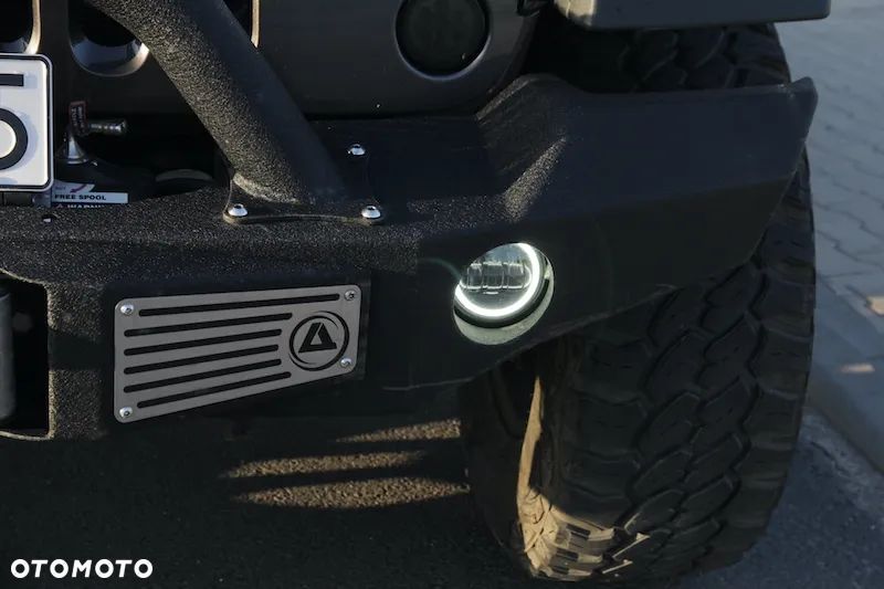 Jeep Wrangler - 12