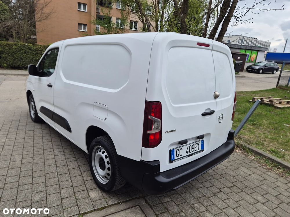 Opel Combo 1.5 CDTI Essentia S&S - 5