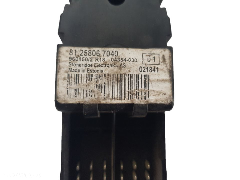 PANEL STEROWANIA PRZEŁĄCZNIK SZYB PRAWY MAN TGA  81258067040  81258067030 81258067053 * - 3