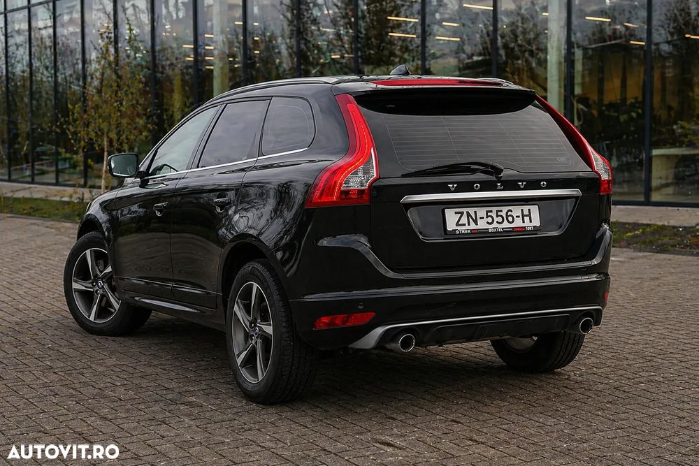 Volvo XC 60 D4 AWD Geartronic RDesign - 2