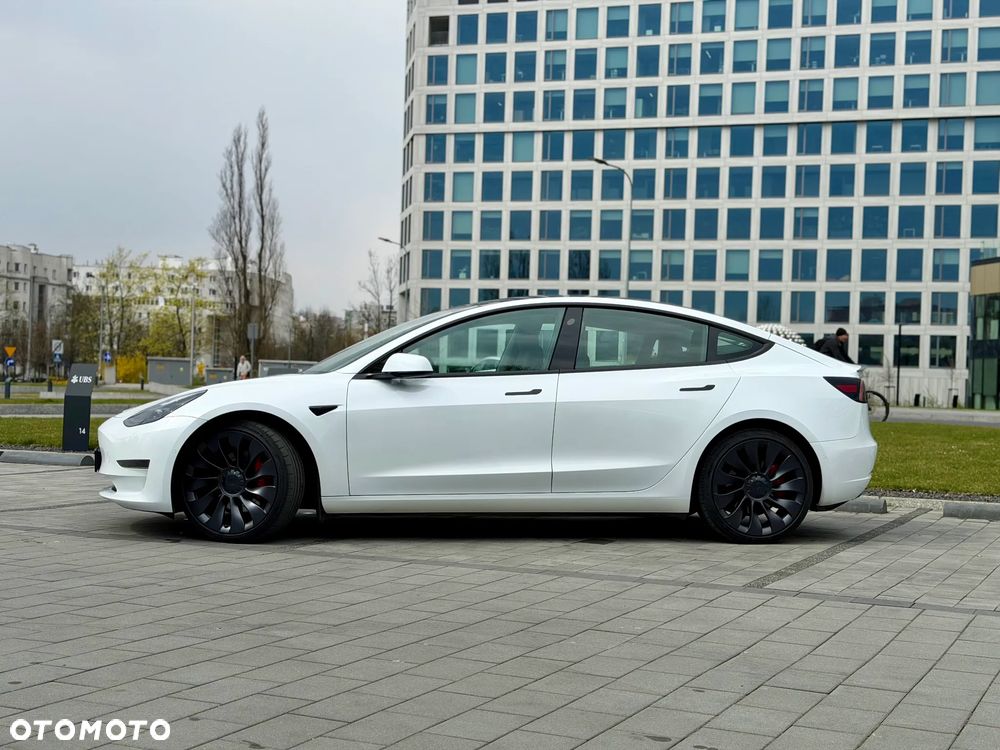 Tesla Model 3 - 6