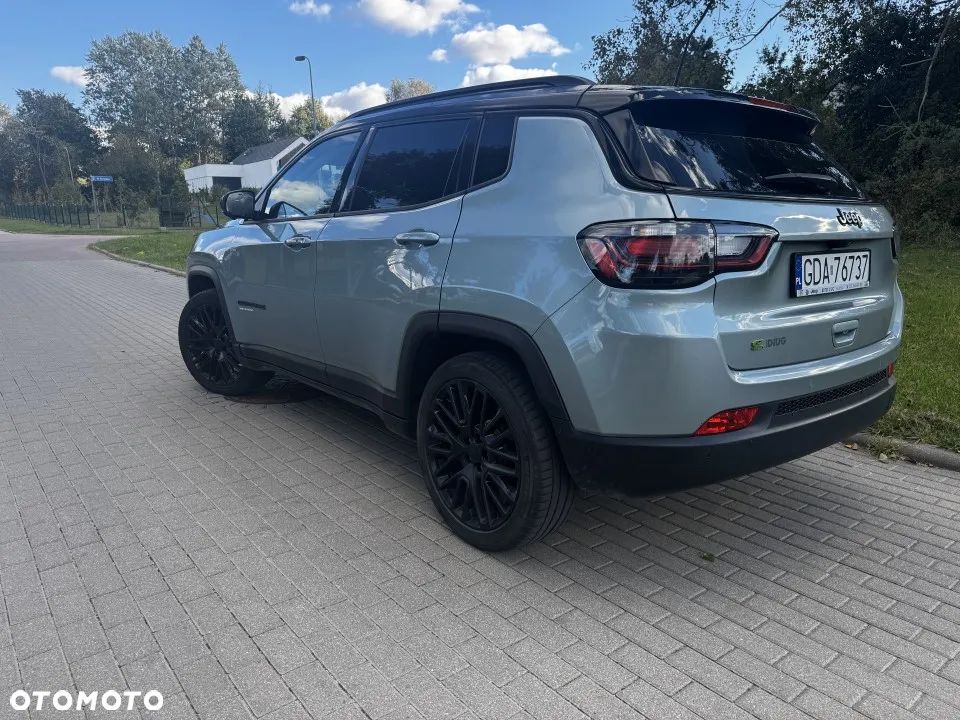 Jeep Compass - 4