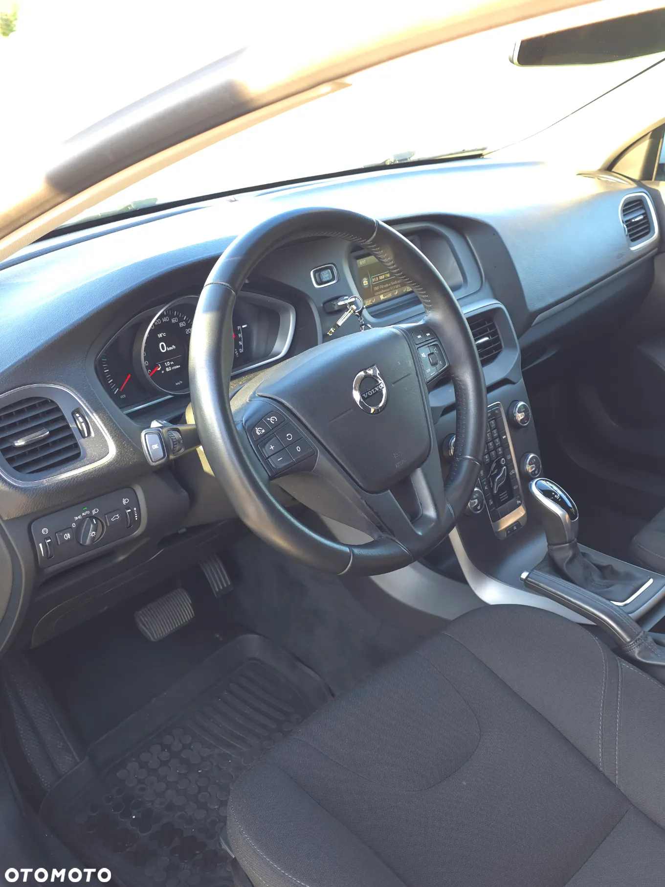 Volvo V40 T3 Drive-E Momentum - 5
