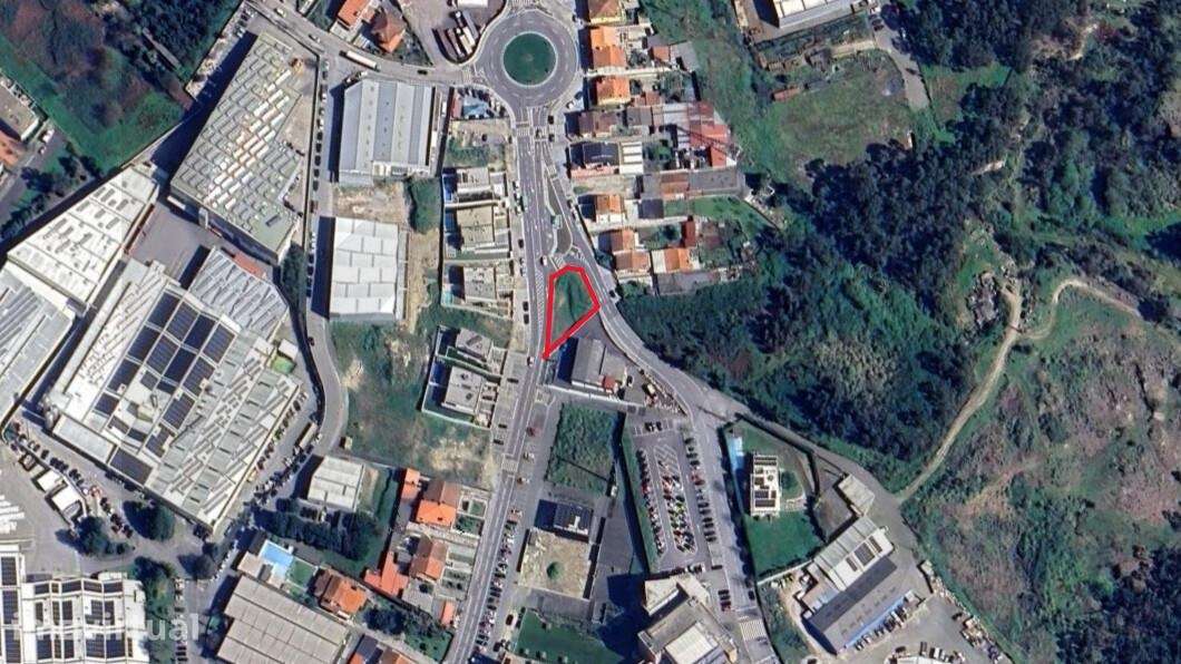 Terreno para construção de prédio - 9 frações - Grande imagem: 2/18