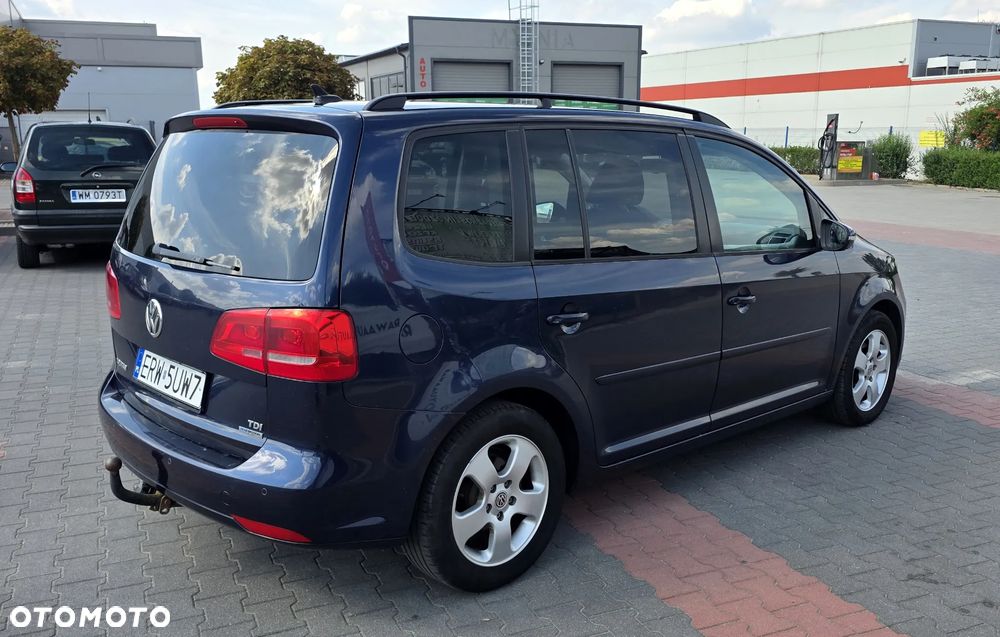 Volkswagen Touran 1.6 TDI DPF BlueMot Comfortline - 4