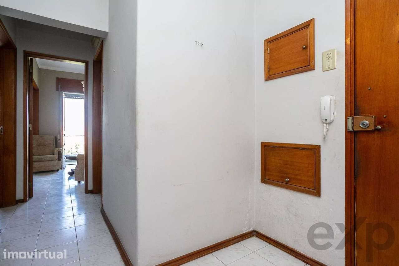 T2 no centro de Tavira para renovar - Grande imagem: 5/36