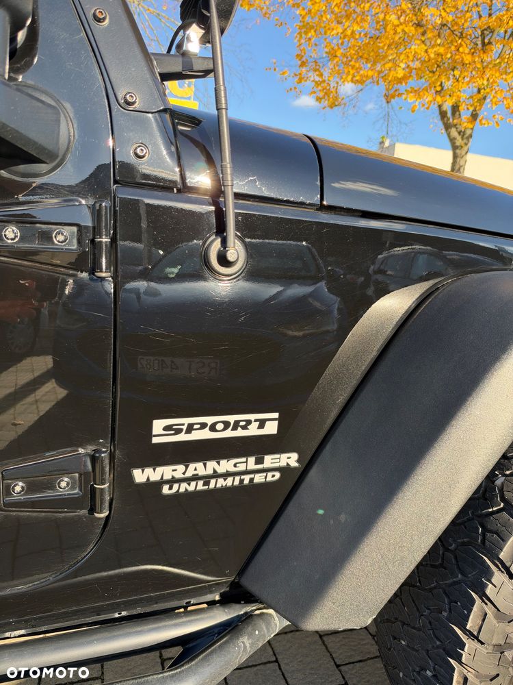 Jeep Wrangler - 10
