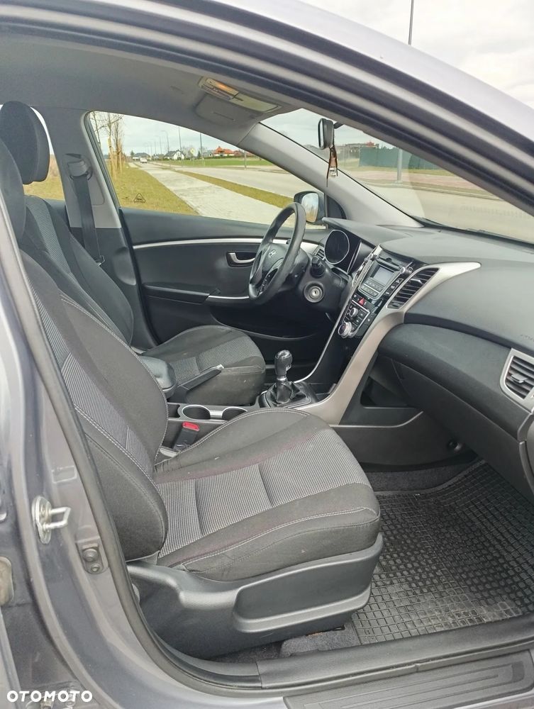 Hyundai i30 1.6 Classic - 13