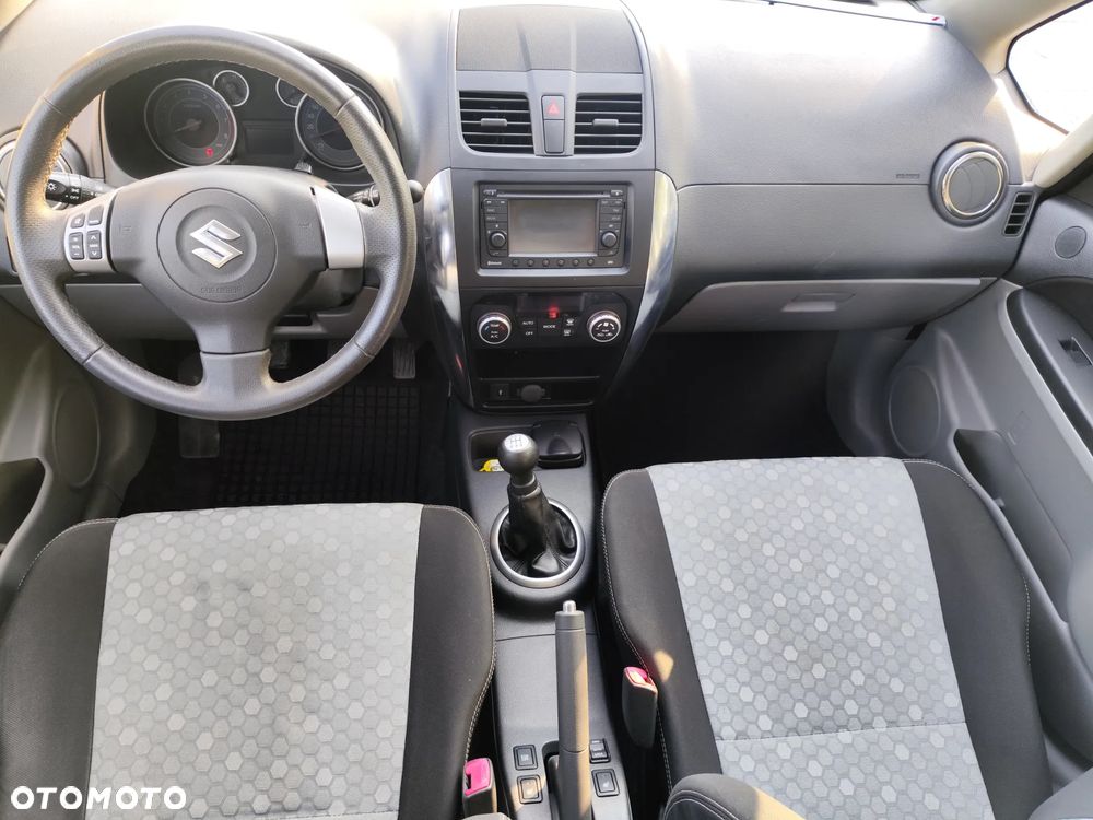 Suzuki SX4 1.6 Premium 4WD - 14