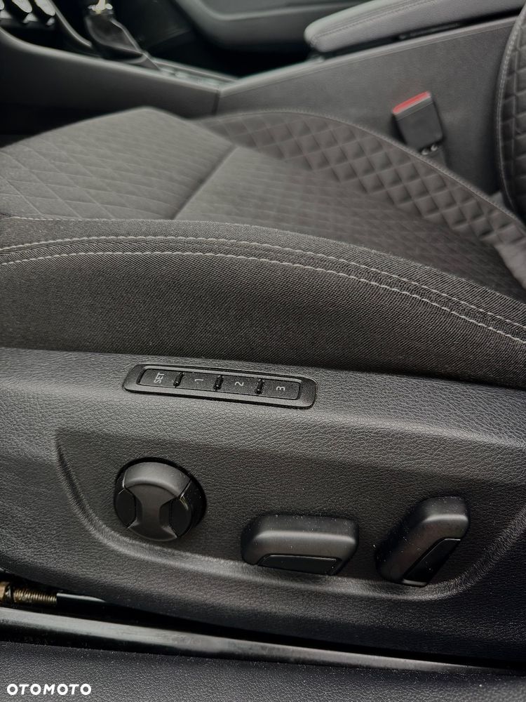 Skoda Superb 2.0 TDI Active DSG - 11