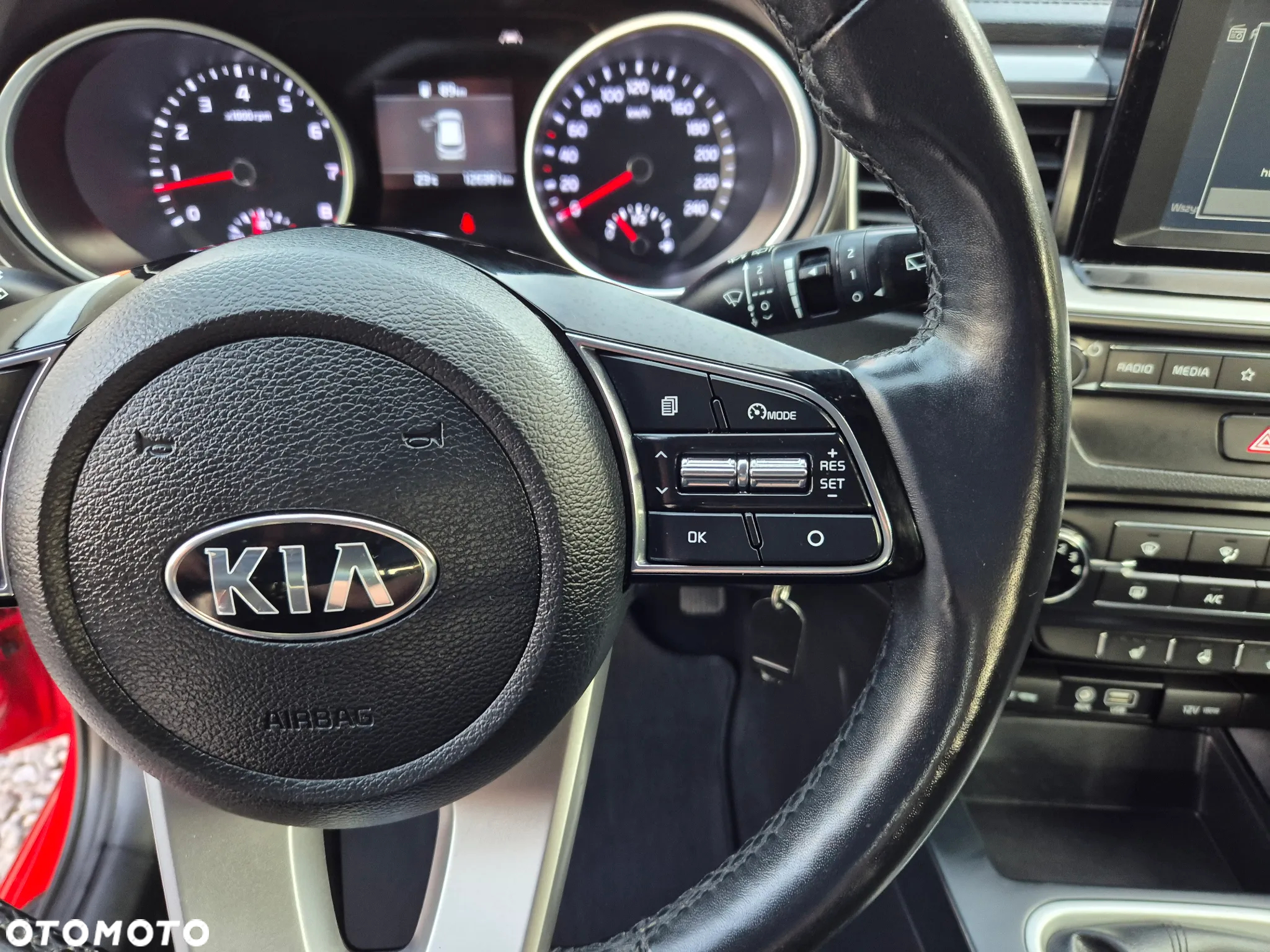 Kia Ceed 1.4 L Business Line - 26