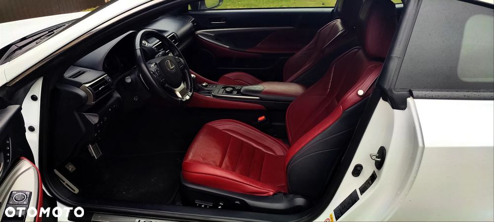 Lexus RC 200t / 300 F Sport - 14