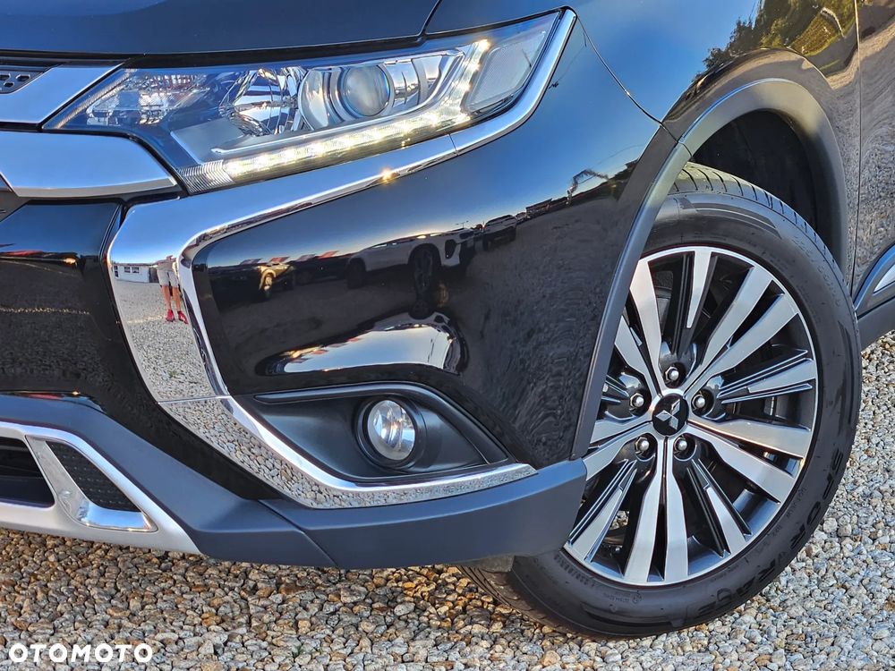 Mitsubishi Outlander 2.0 Instyle Navi CVT - 19