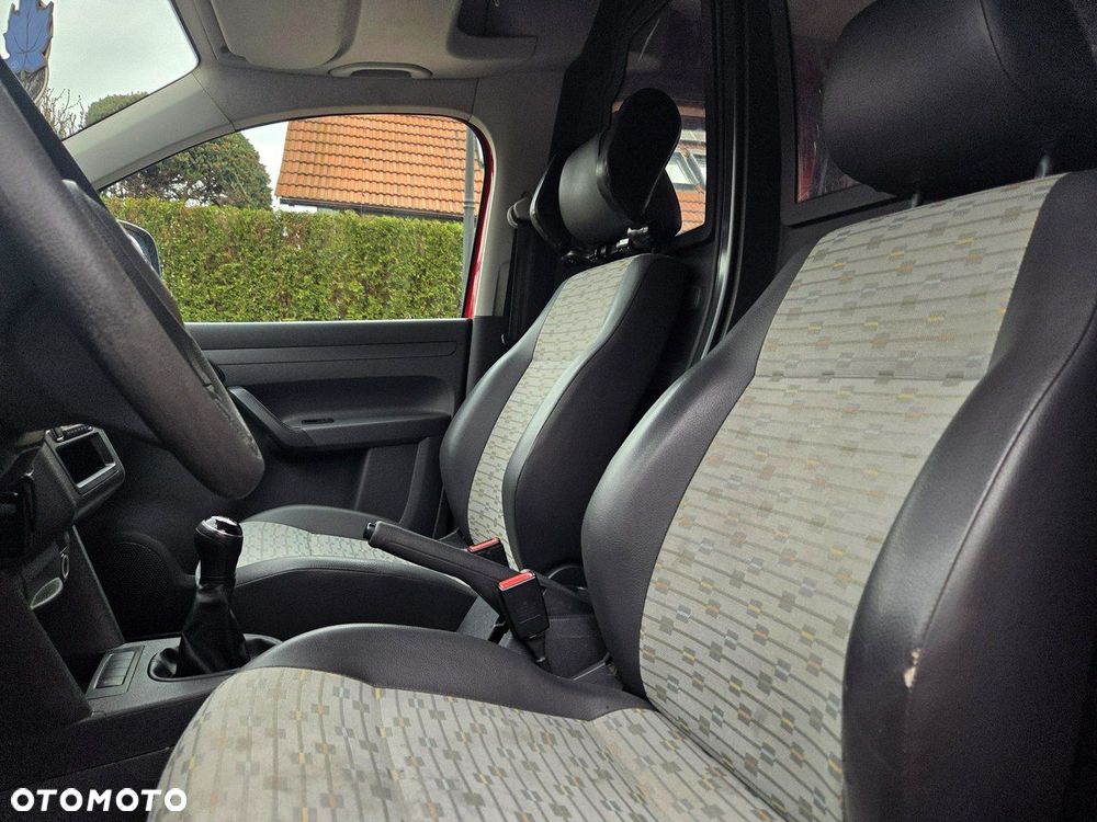 Volkswagen Caddy - 10