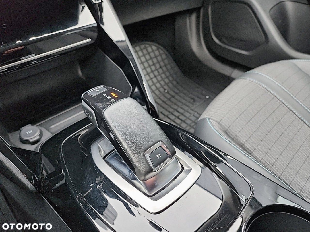 Peugeot 2008 - 15