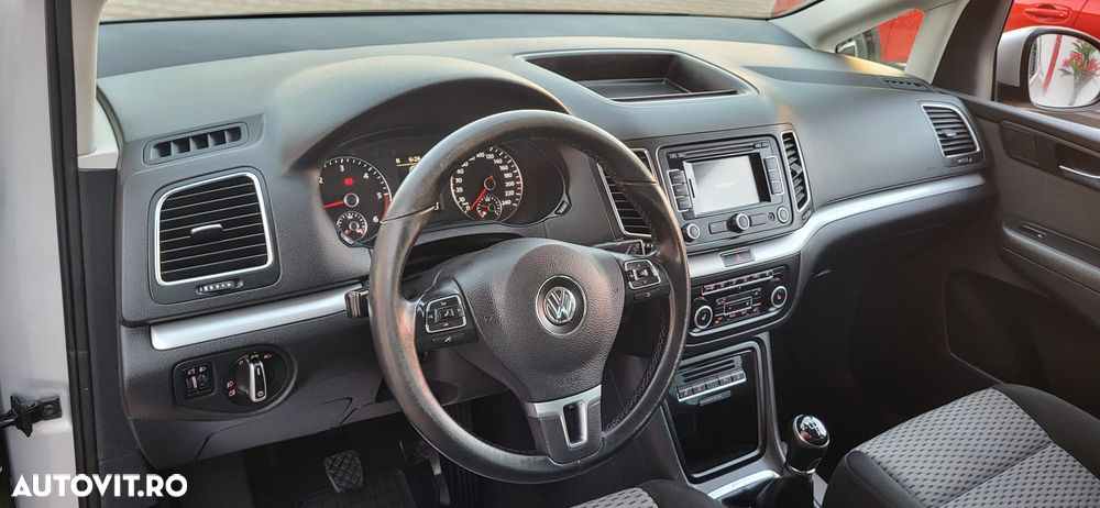 Volkswagen Sharan - 31