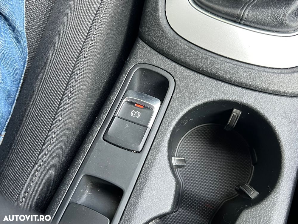 Audi Q3 2.0 TDI Design - 16