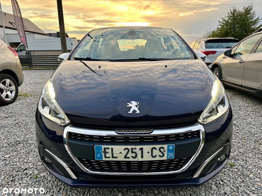 Peugeot 208 2017 photo 2