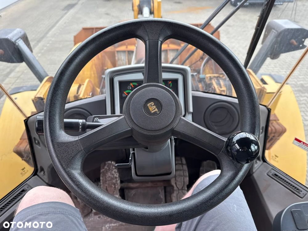Caterpillar CAT 962M - 10