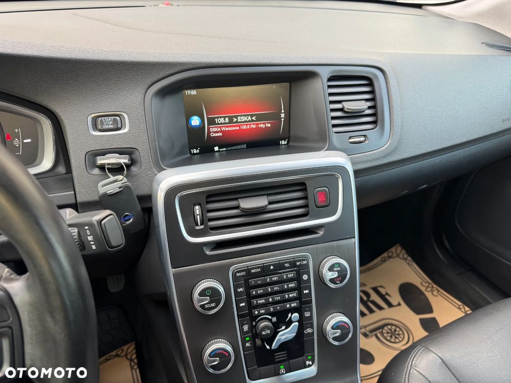 Volvo S60 D2 Summum - 22