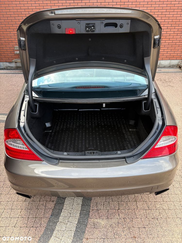 Mercedes-Benz CLS 320 CDI - 24