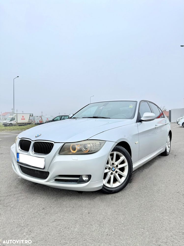 BMW Seria 3 320d DPF Touring Aut. Edition Fleet - 1