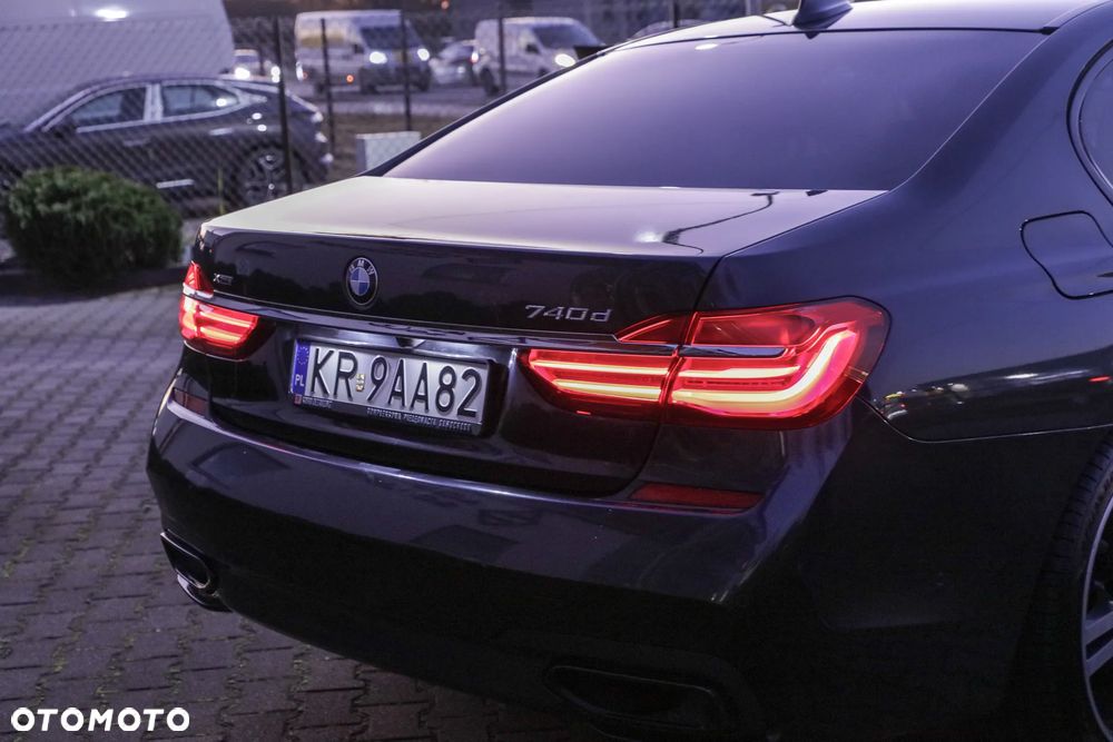 BMW Seria 7 740d xDrive - 16