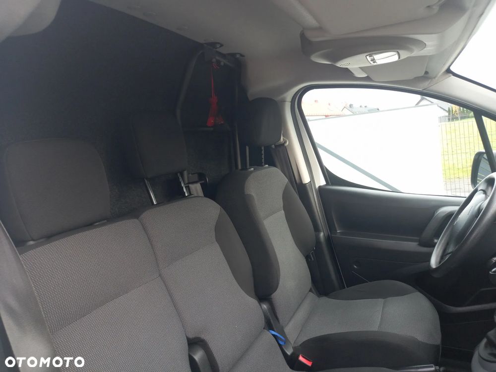 Peugeot Partner 1.6HDI 3-osob 2018 L2 Long VAT-23% Salon PL Klima Tempomat Długi - 12