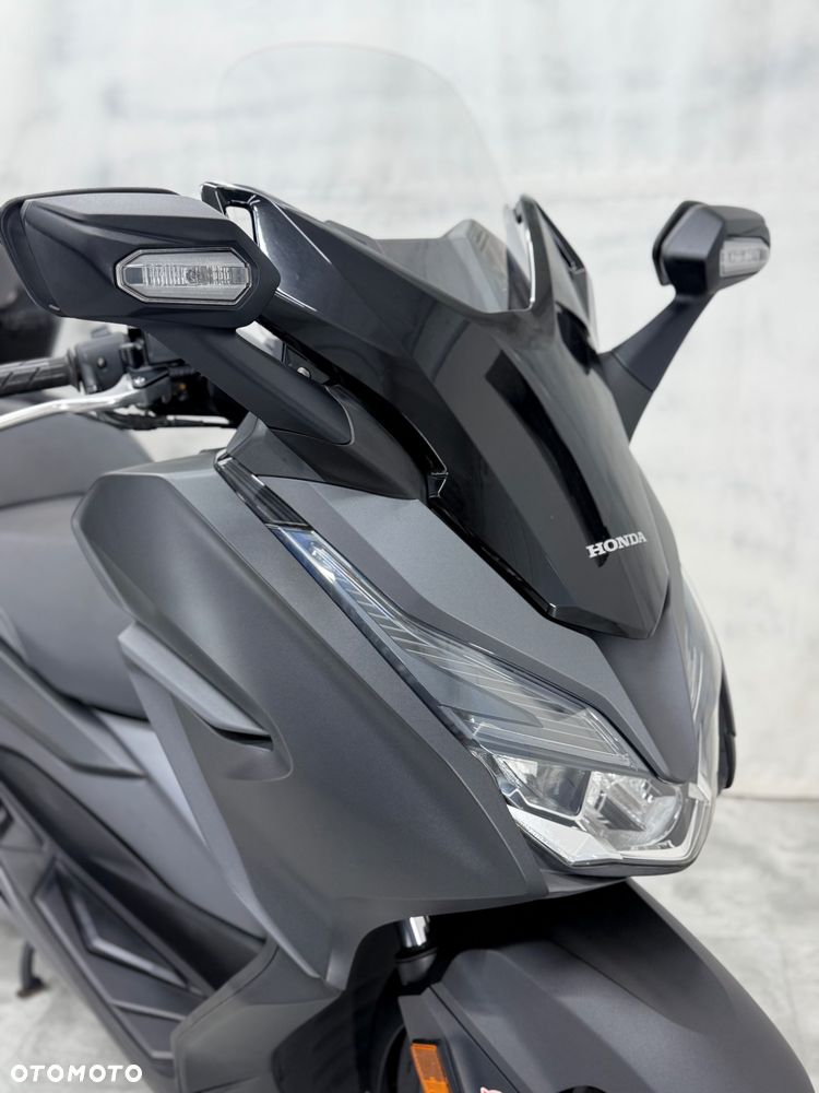 Honda NSS - 17