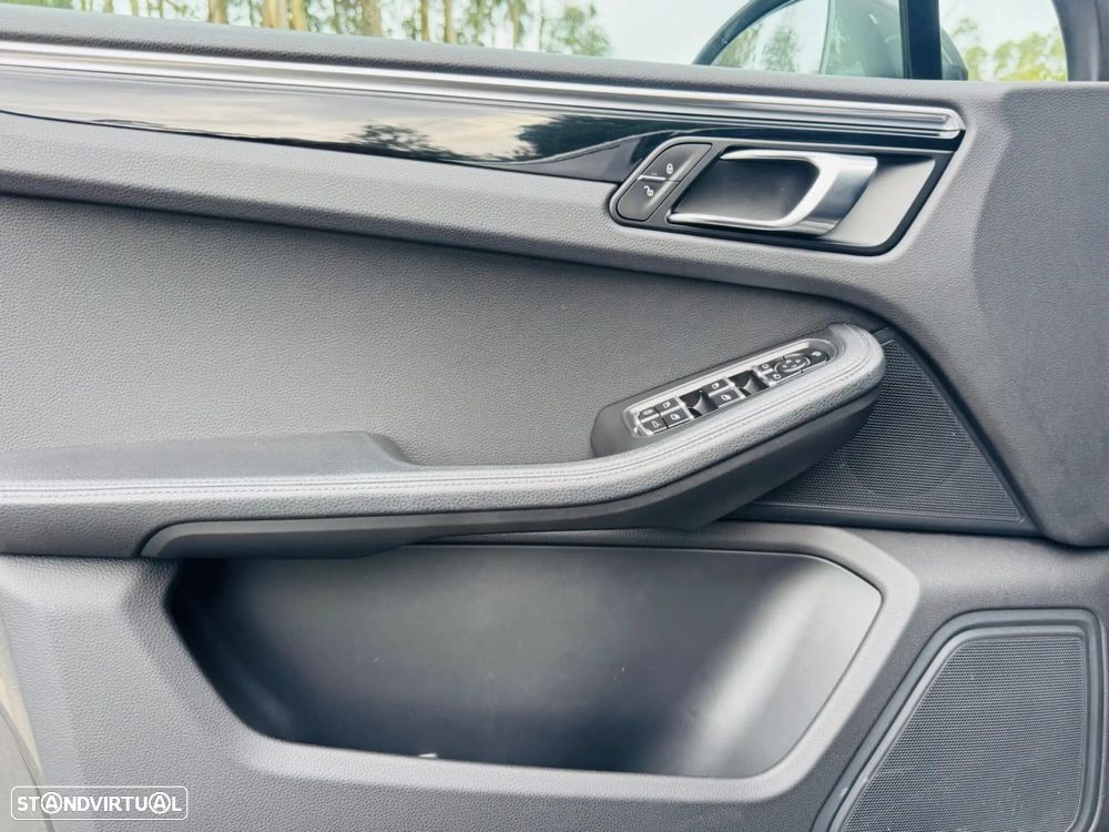 Porsche Macan S - 22