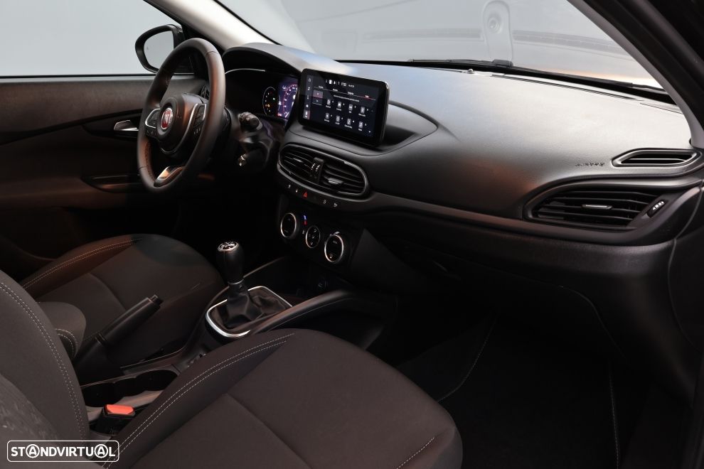 Fiat Tipo Station Wagon Cross 1.0 GSE T3 Cross - 22