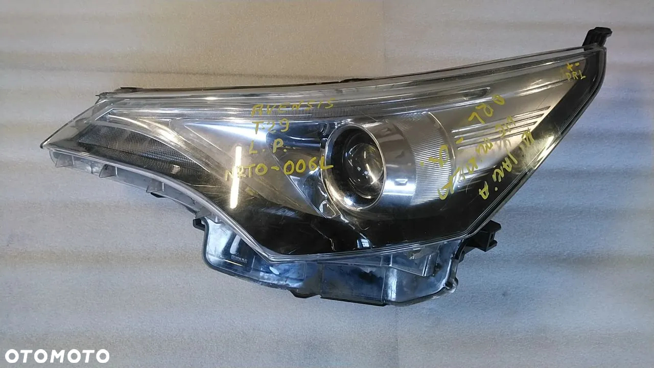 REFLEKTORY LEWE PRAWE TOYOTA MIGACZE HALOGENY LAMPA DO TABLICY - 13