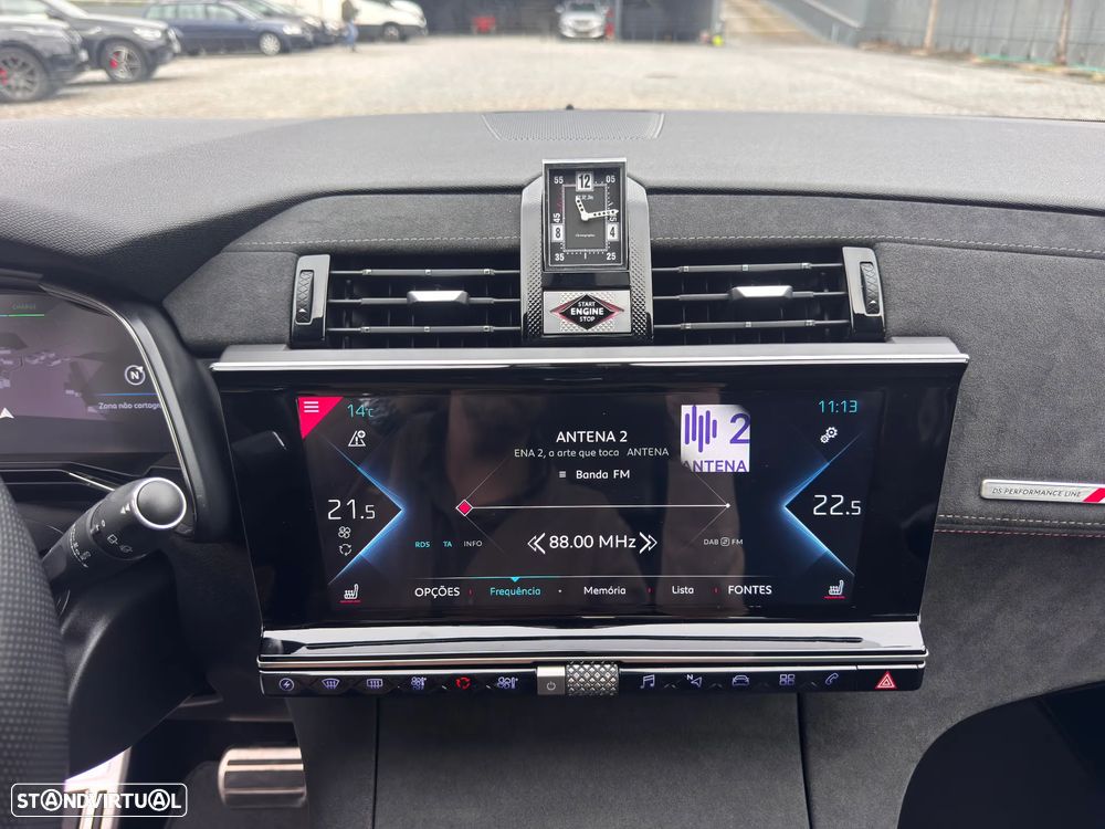 DS DS7 4x4 300 Performance Line - 28