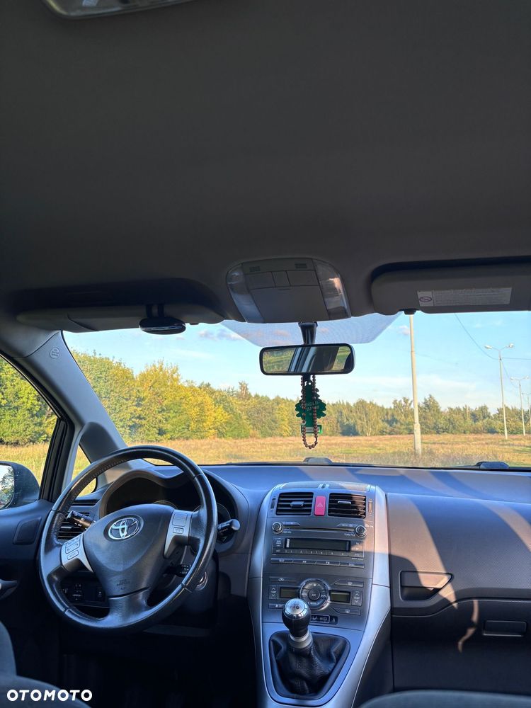 Toyota Auris 1.6 VVT-i Terra - 5