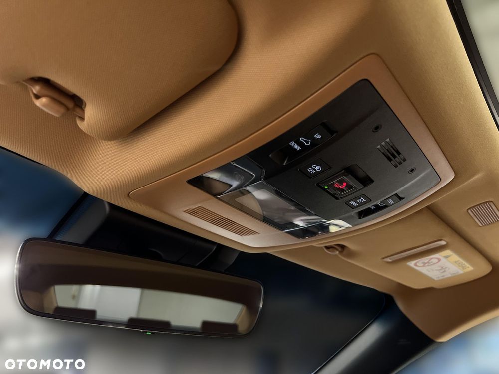 Lexus ES 300h Business Edition - 25