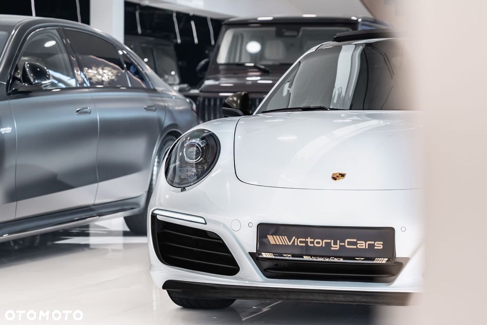 Porsche 911 Carrera S PDK - 18