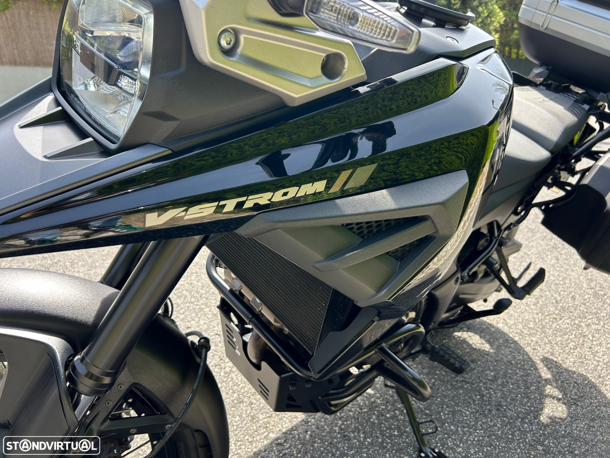 Suzuki DL V Strom 1050 de - 11