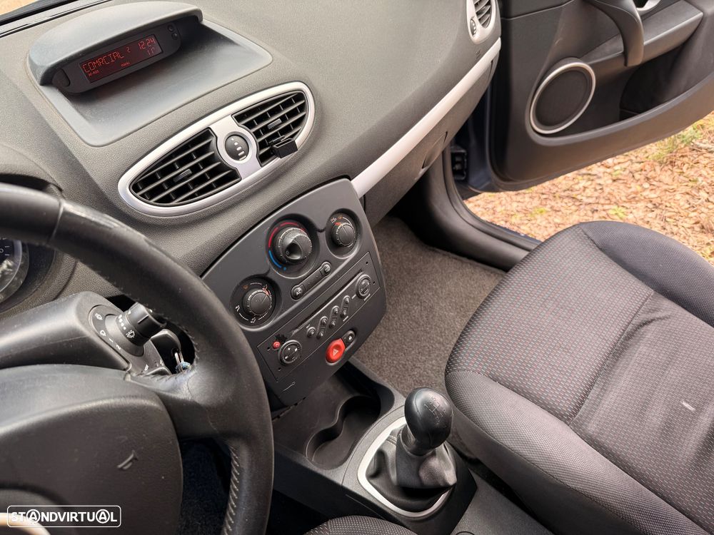 Renault Clio Sport Tourer - 10