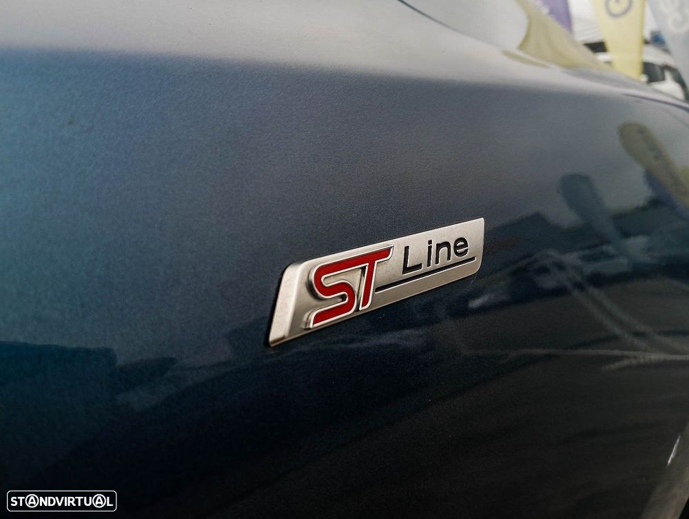 Ford Focus 1.0 EcoBoost MHEV ST-Line X - 26