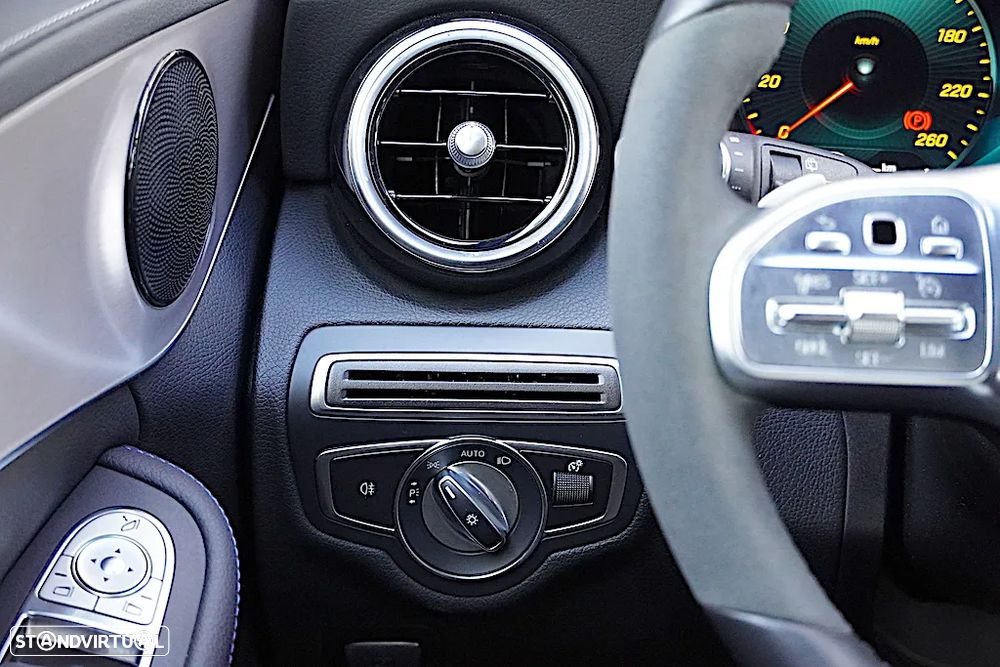 Mercedes-Benz C 300 de AMG Line - 32