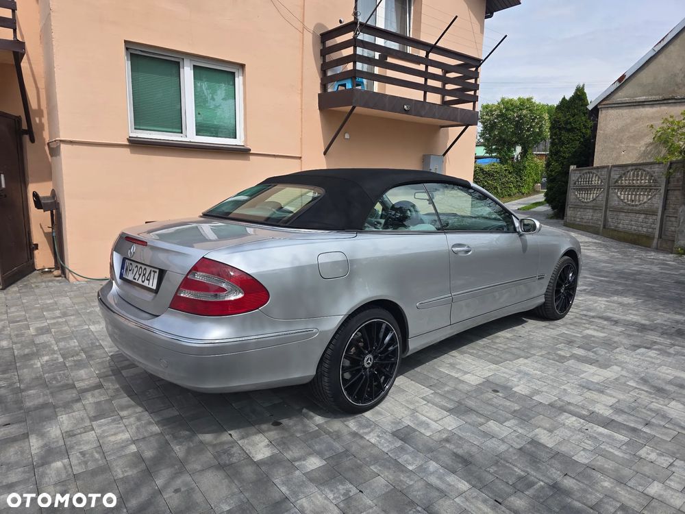 Mercedes-Benz CLK - 7