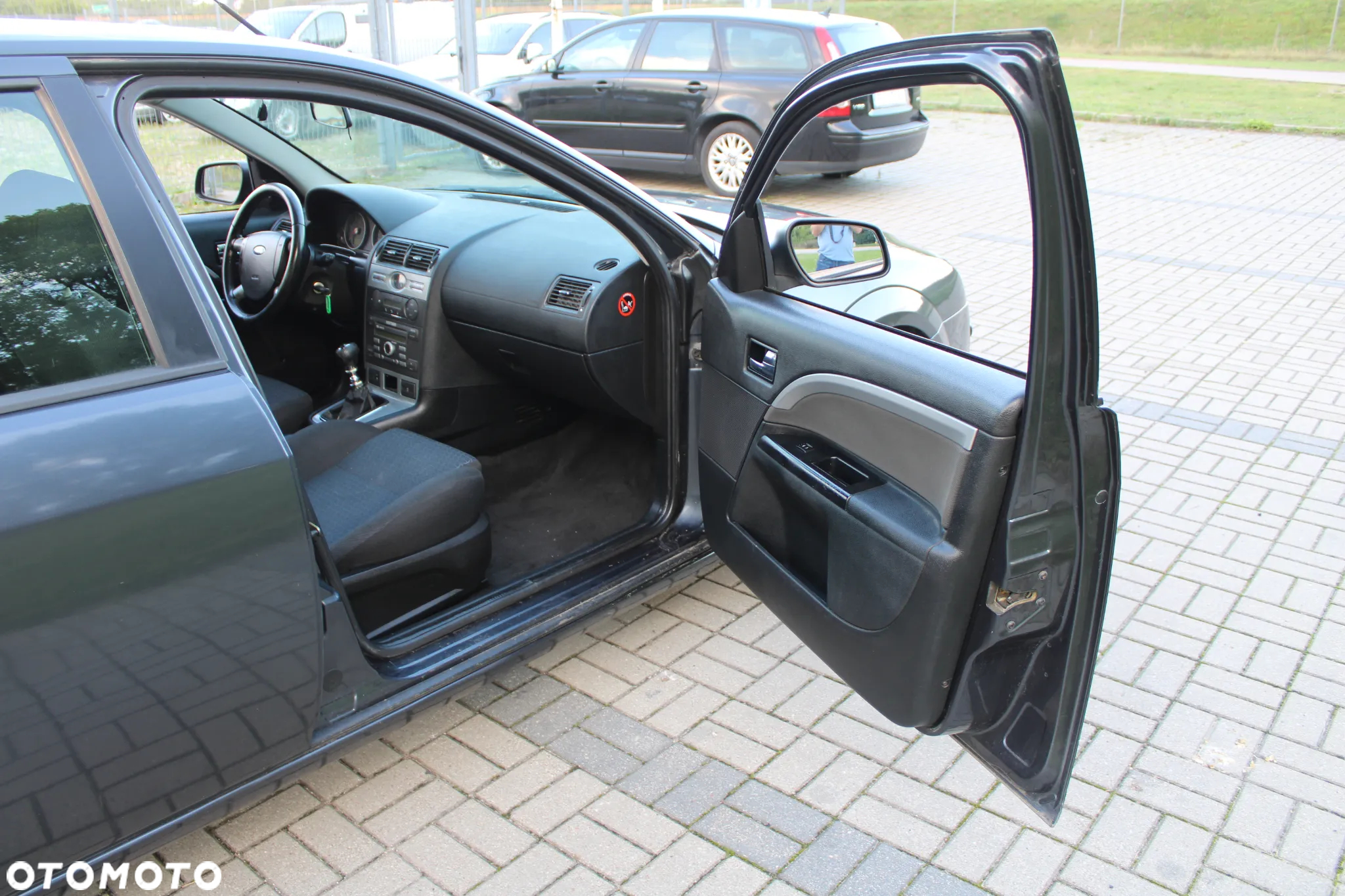 Ford Mondeo - 26