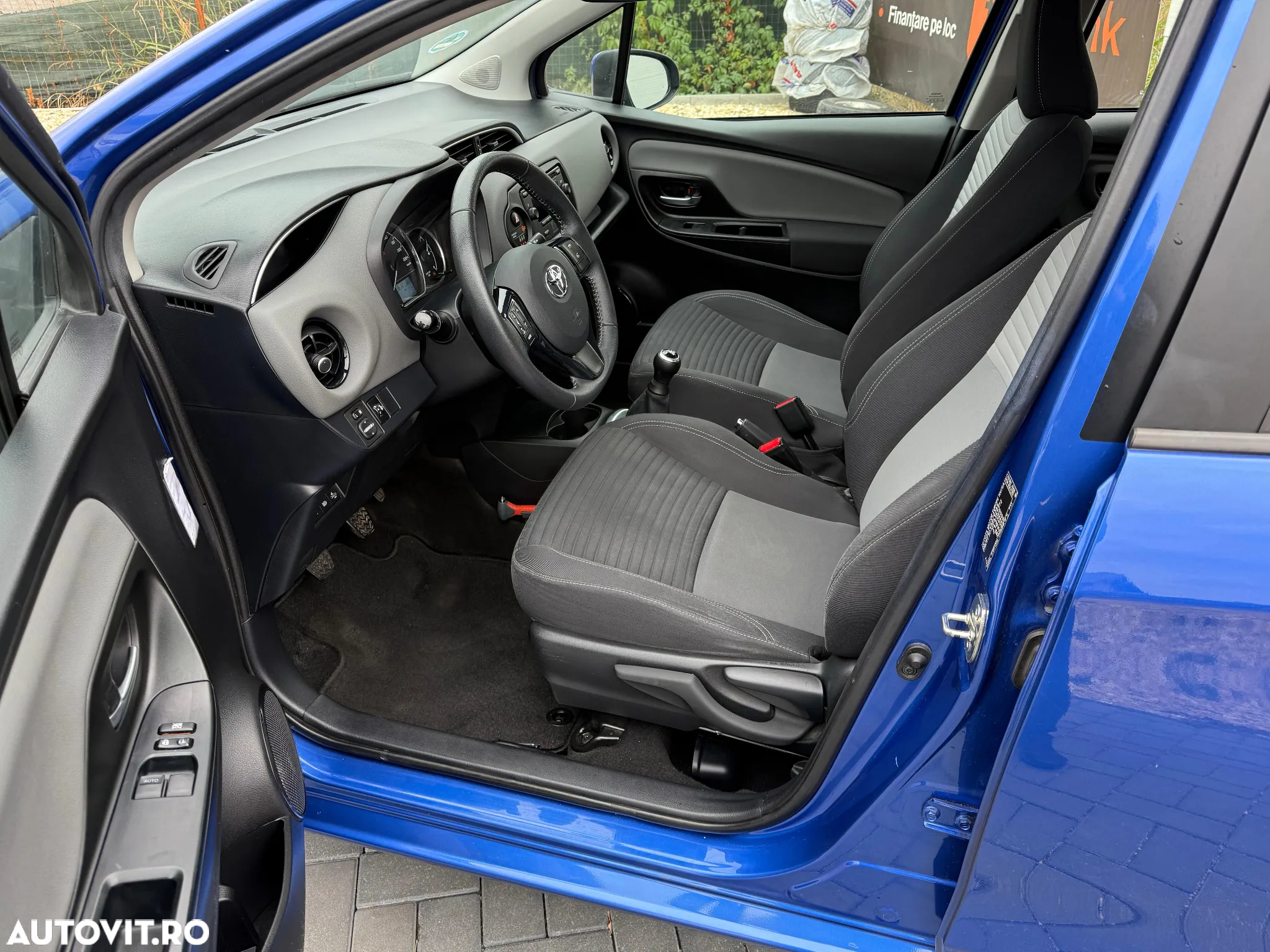 Toyota Yaris - 8