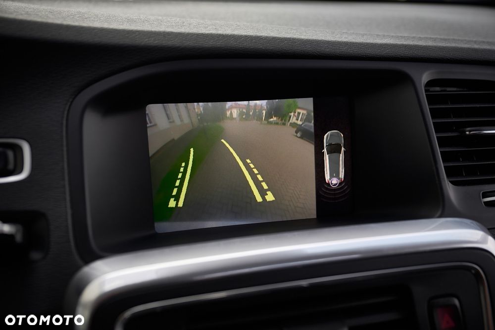 Volvo V60 D3 Geartronic Momentum - 40